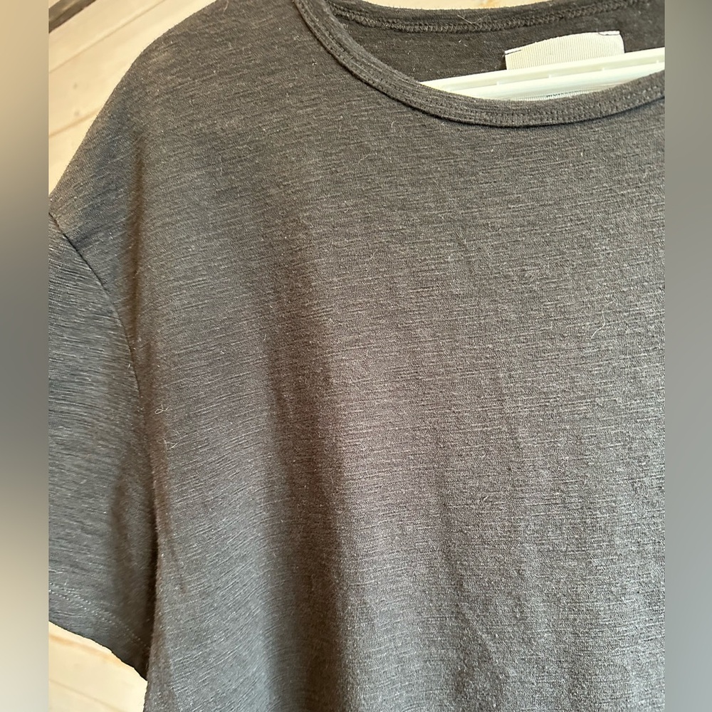 Kuwalla | Black Rounded Hem Tee - Picture 2 of 6